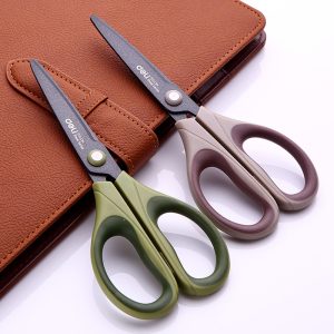 მაკრატელი 17სმ Deli Stationery